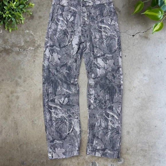 Hollister Co. Other - hollister loose fit faded camo jeans y2k 2000s 32x31